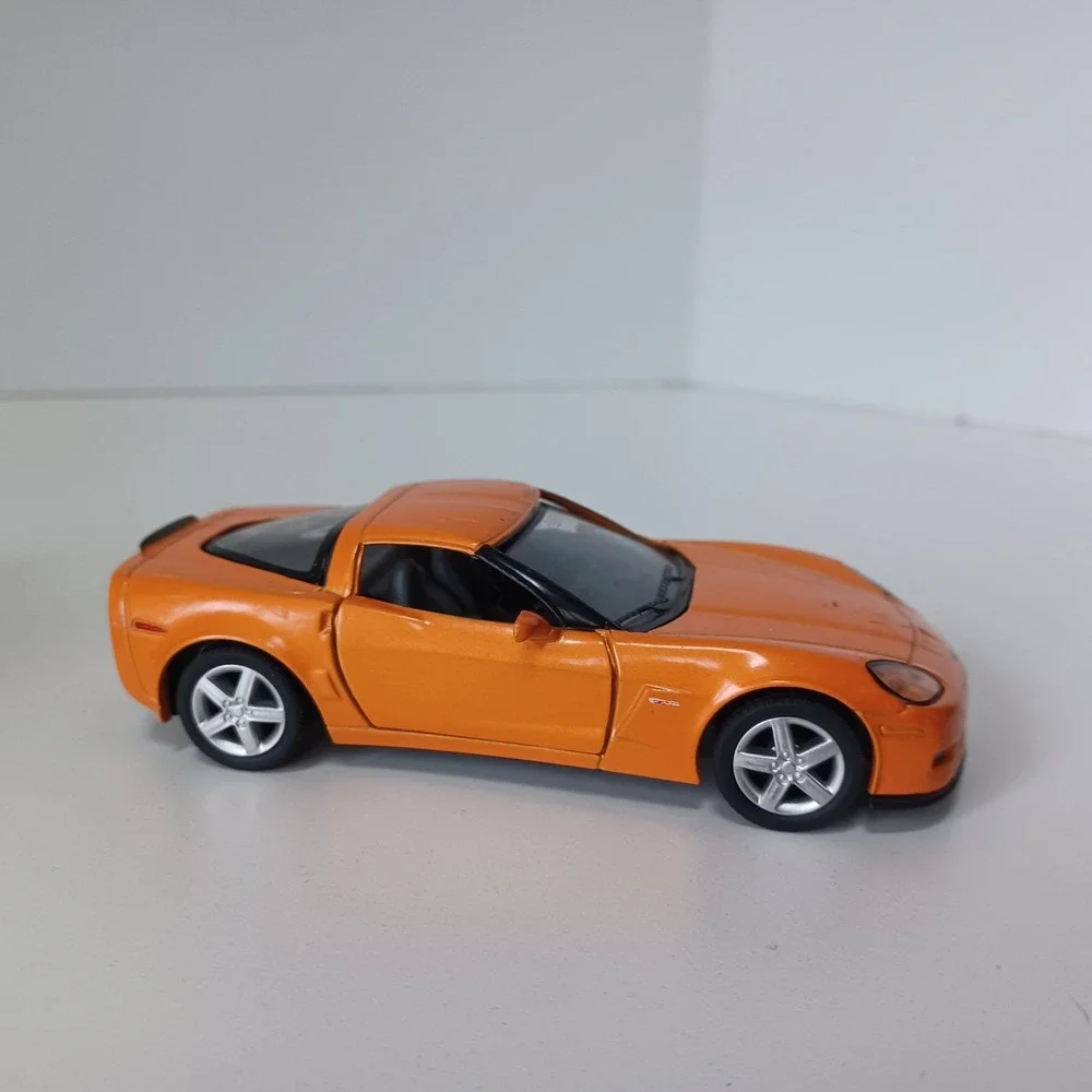 Kinsmart lot vehicles
